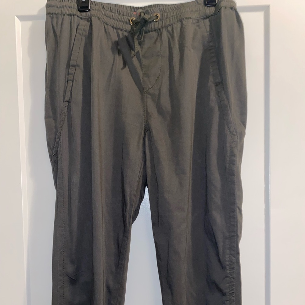 Cropped Jogger Pants